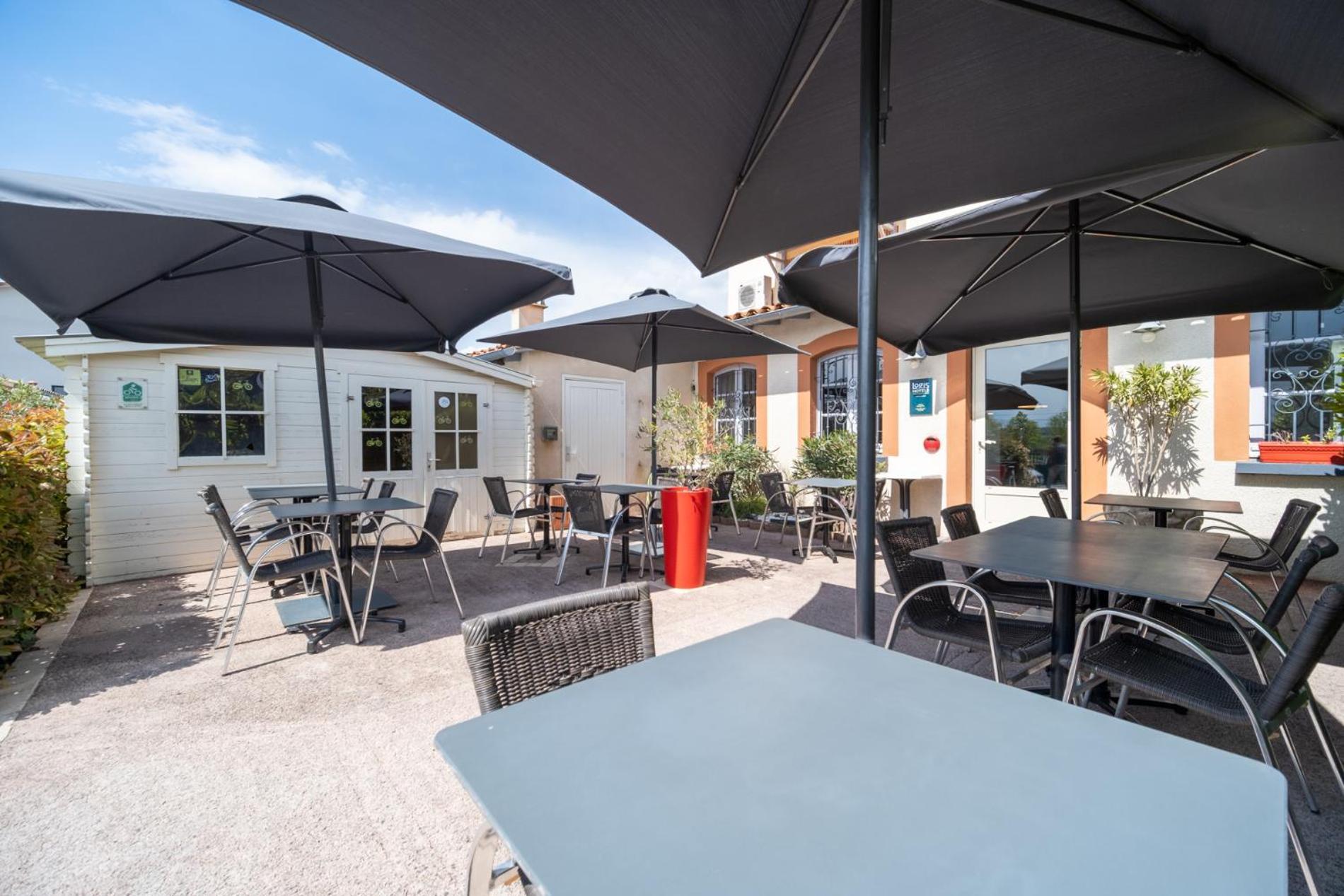 Hotel Restaurant Du Lauragais Logis De France Villefranche-de-Lauragais Bagian luar foto