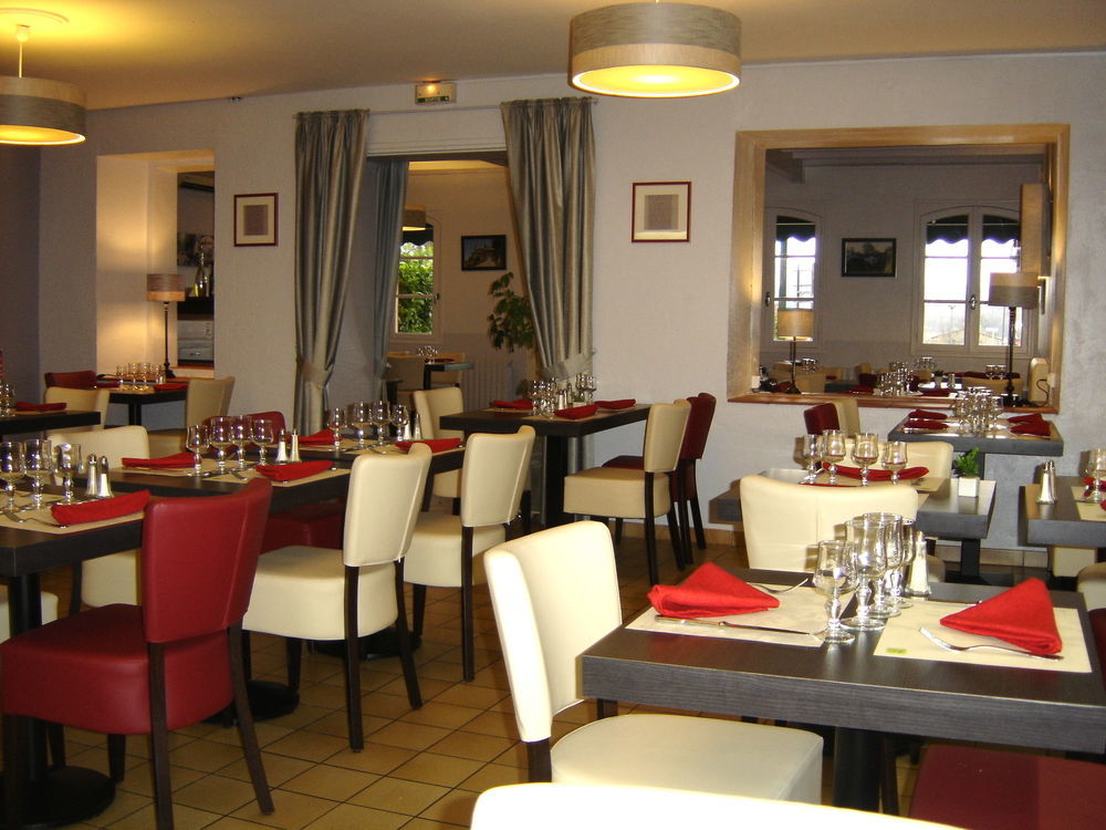 Hotel Restaurant Du Lauragais Logis De France Villefranche-de-Lauragais Bagian luar foto
