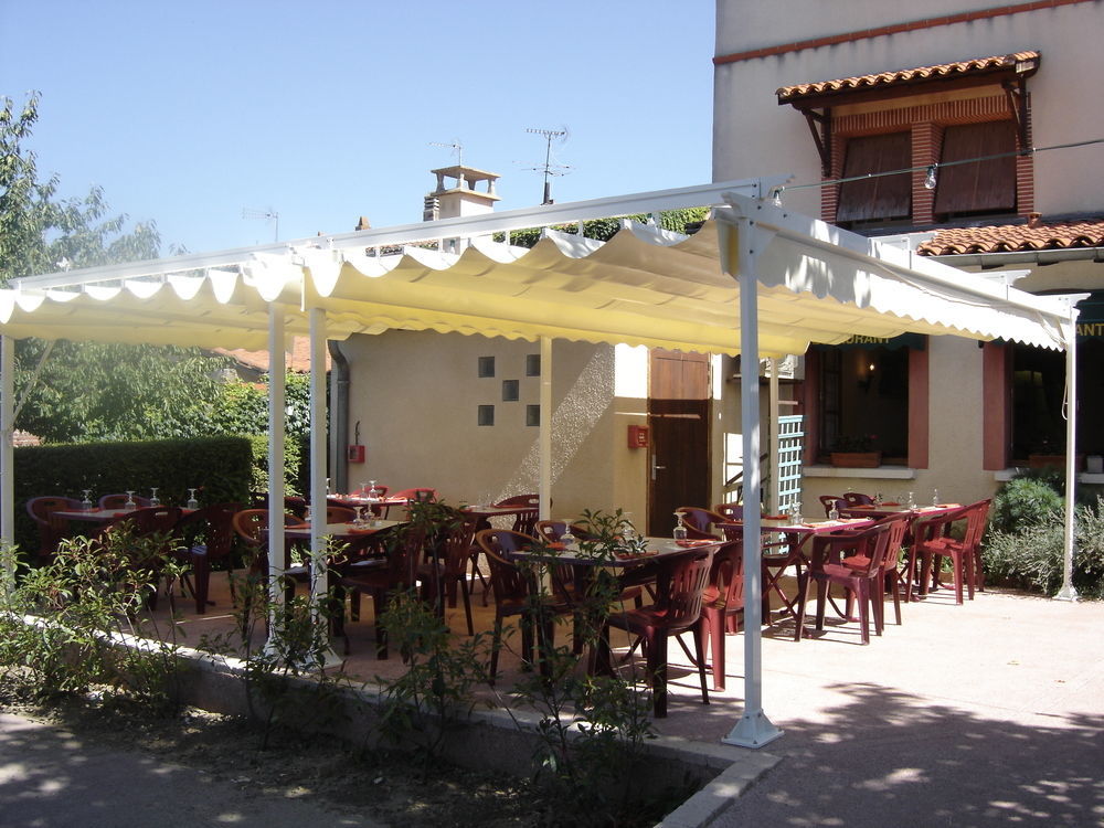 Hotel Restaurant Du Lauragais Logis De France Villefranche-de-Lauragais Bagian luar foto